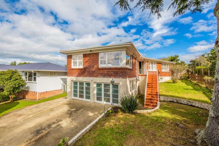 37 Tahi Terrace Glen Eden_1