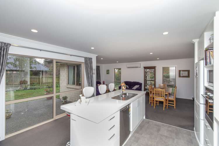 3 Pukeuri Lane Hillsborough_7