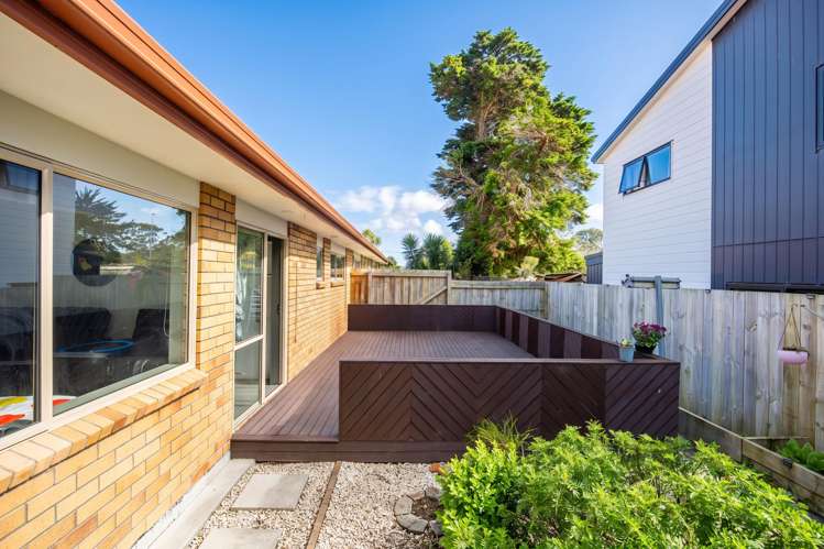 19 Carlas Way Ranui_16