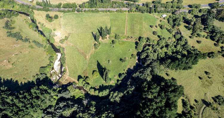 1182 Opaki Kaiparoro Road Mauriceville_11