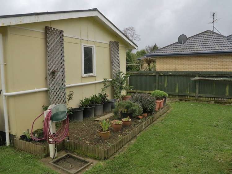 174a Commercial Street Takaka_11