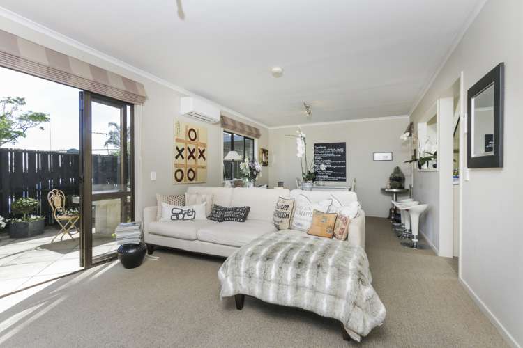 2/86 Riddell Road Glendowie_4