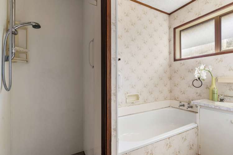 1/27 Sea Spray Drive Bucklands Beach_11