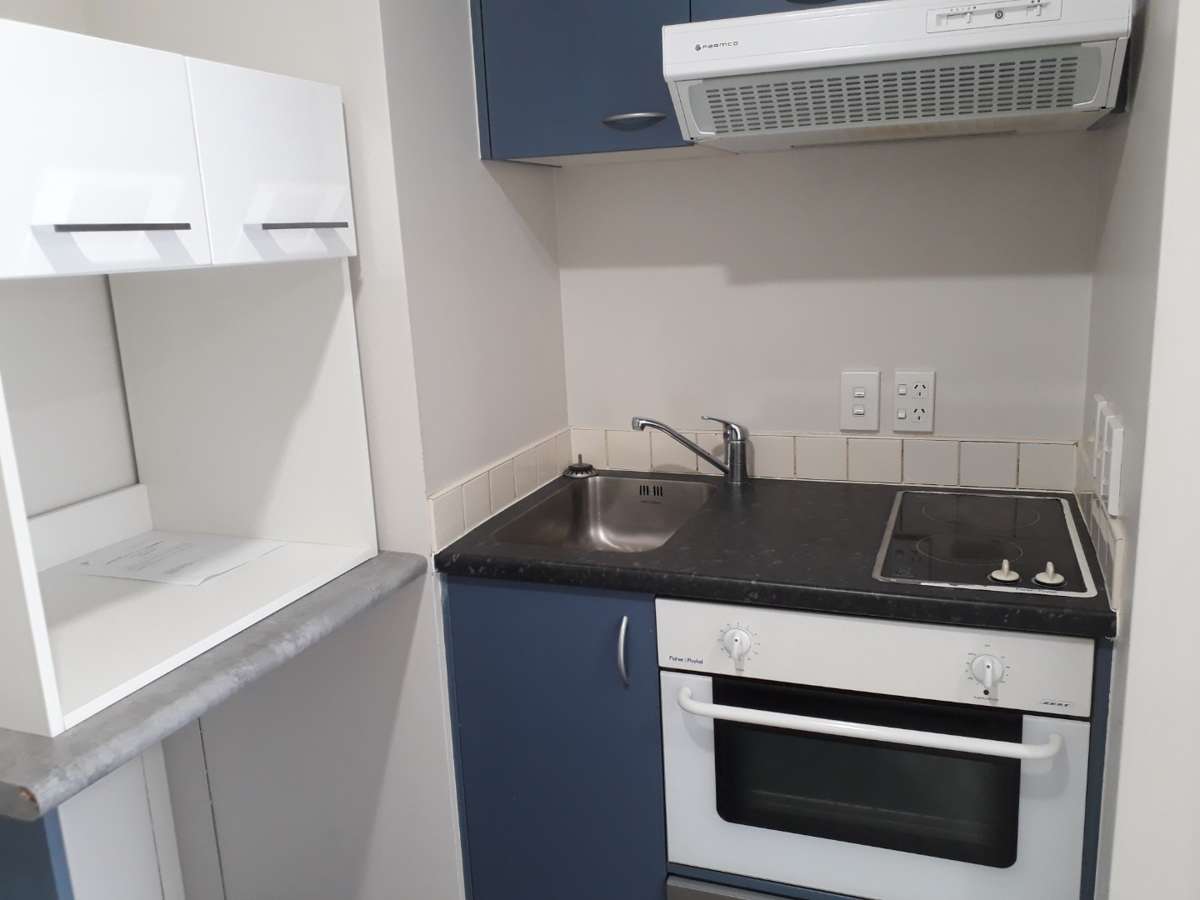 Superbly Located with pool and gym! 3