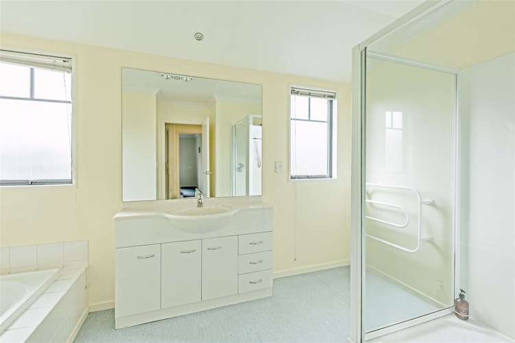 44 Chateau Drive Burnside_18