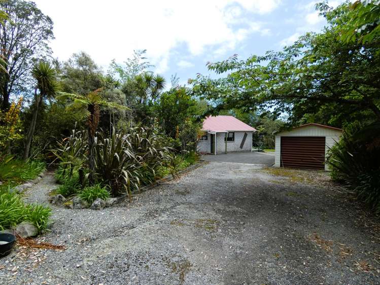 1 Howell Street Waimangaroa_1