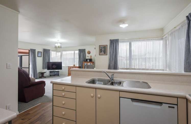 12 Hawthorn Way Richmond_8