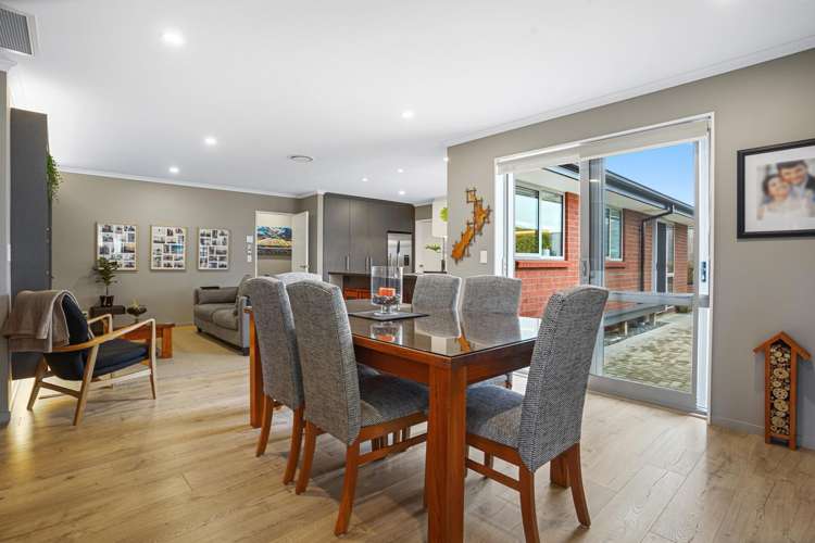 41 Pegasus Main Street Pegasus_6