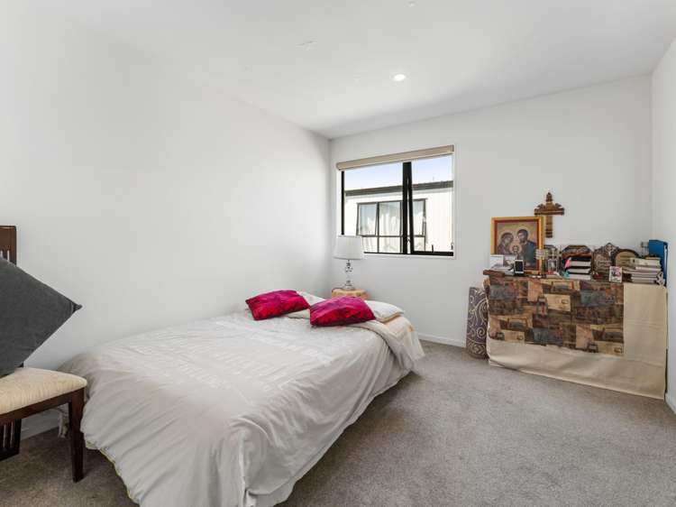 8/28 Smythe Road Henderson_13