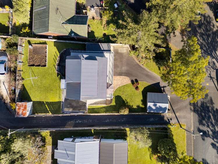 17 Huia Avenue Forest Lake_19