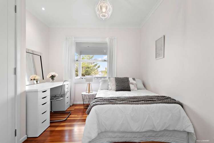 28 Clinton Avenue Te Atatu Peninsula_8