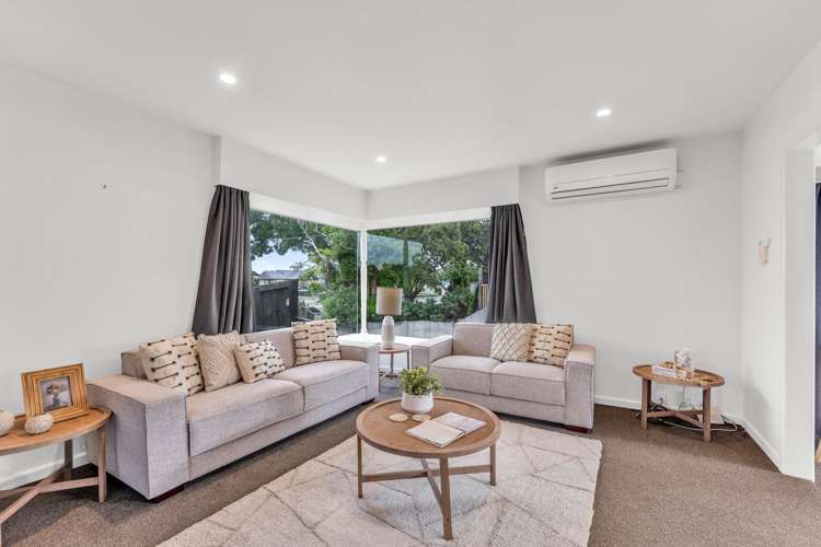67 Chartwell Street Burwood_9