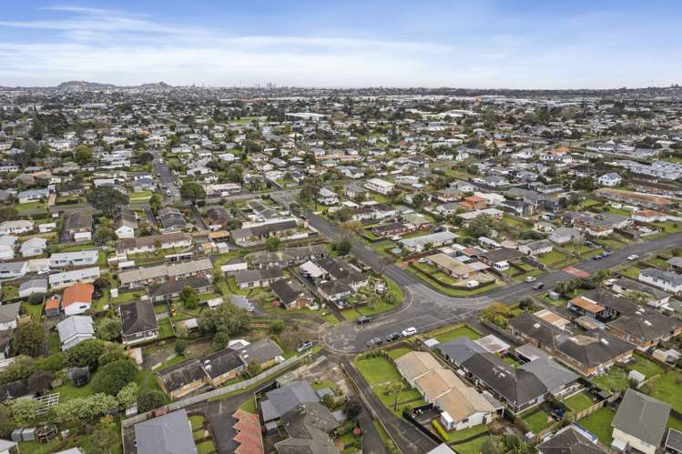 1/24 Bertrand Road Mount Wellington_17