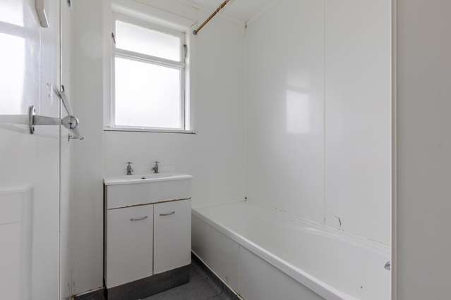 402 Kiwi Place Camberley_2