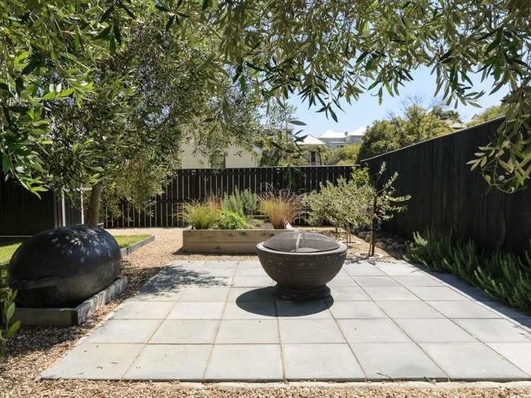 14 Luxford Street Berhampore_8