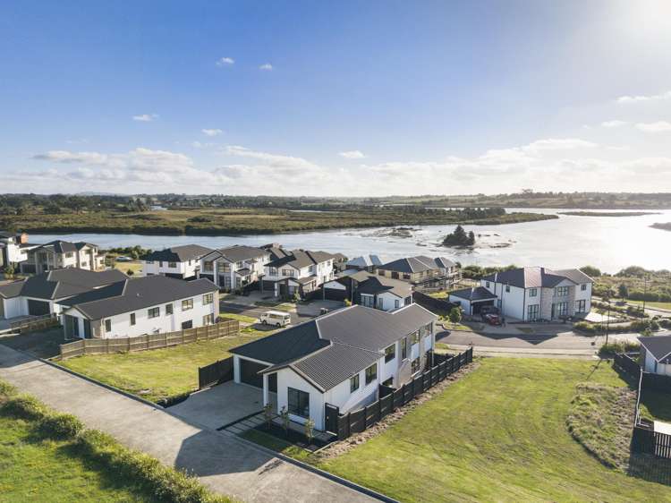 17 Emerald Avenue Karaka_16