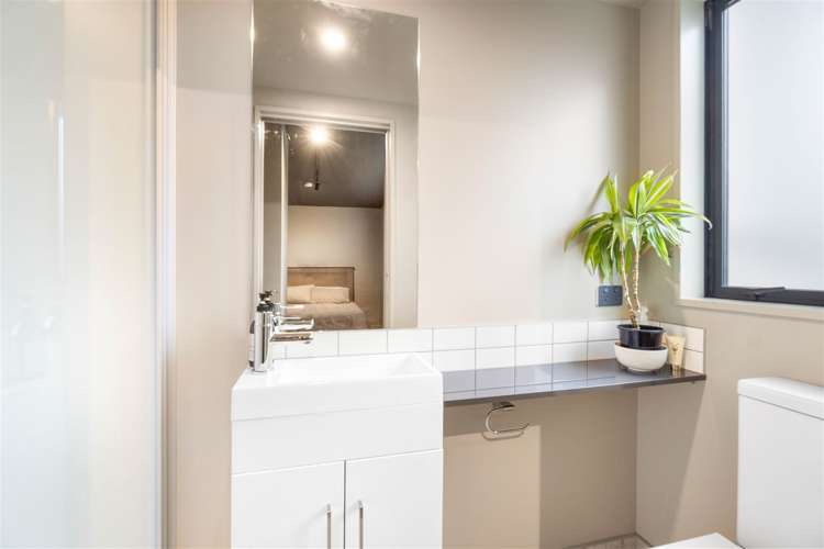 1/831 Ferry Road Woolston_19