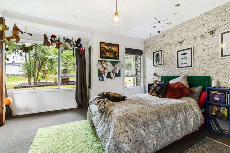 17 Karen Road Laingholm_7