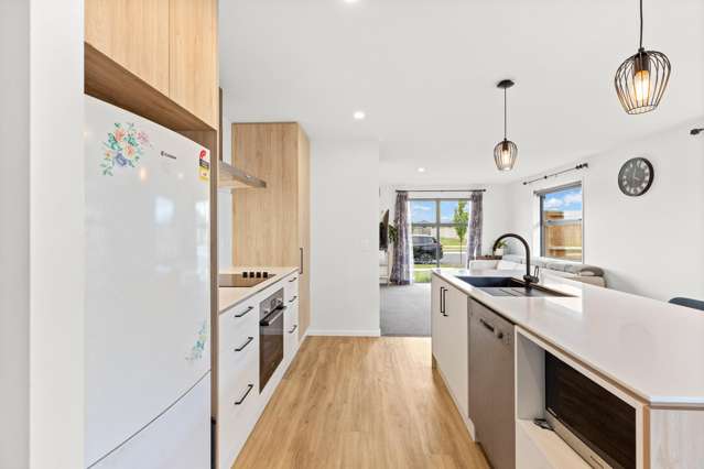 175 Faringdon Boulevard Rolleston_4