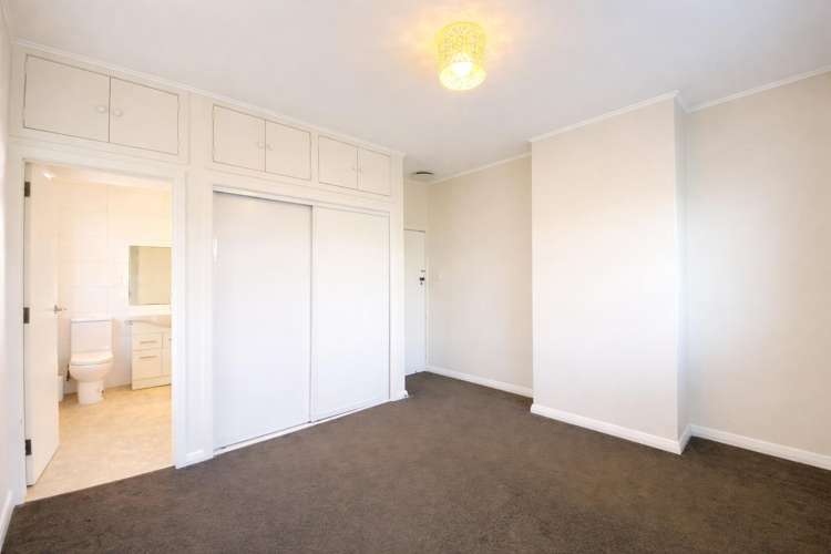 26 Standen Avenue 1776_5