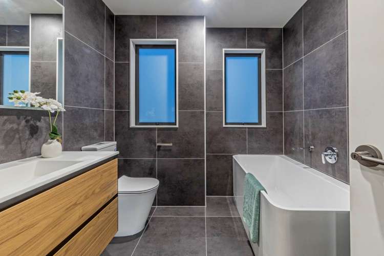 64 Glidepath Road Hobsonville_17