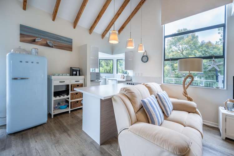 79 Tikao Bay Road Wainui_22