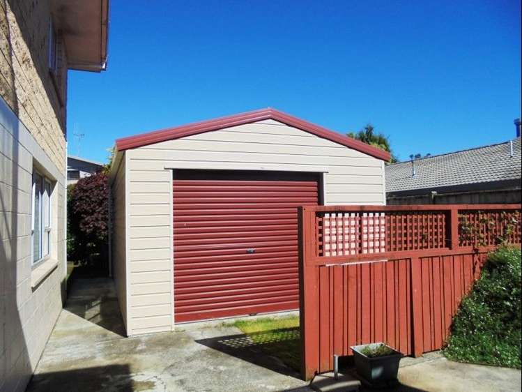 2 Dee Street Levin_14