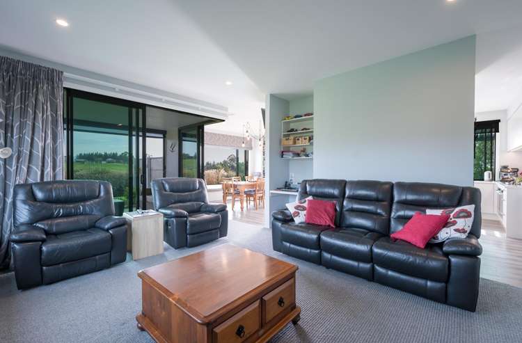 6 Karamu Lane Redwood Valley_18