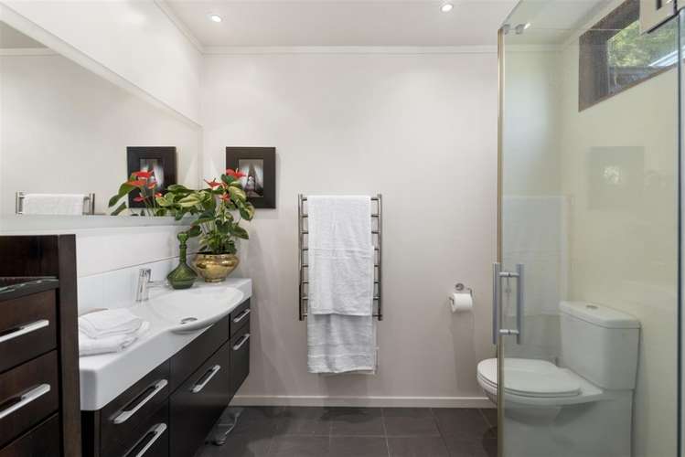 12 Kaihu Street Northcote_10