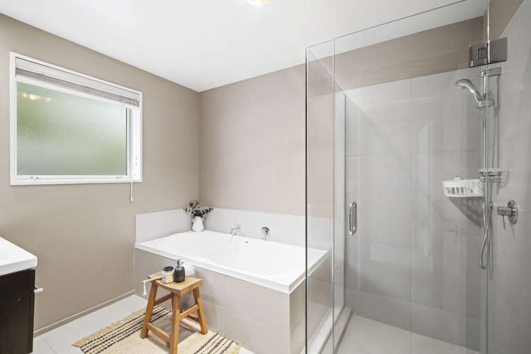 21 Highpeak Place Wigram_14