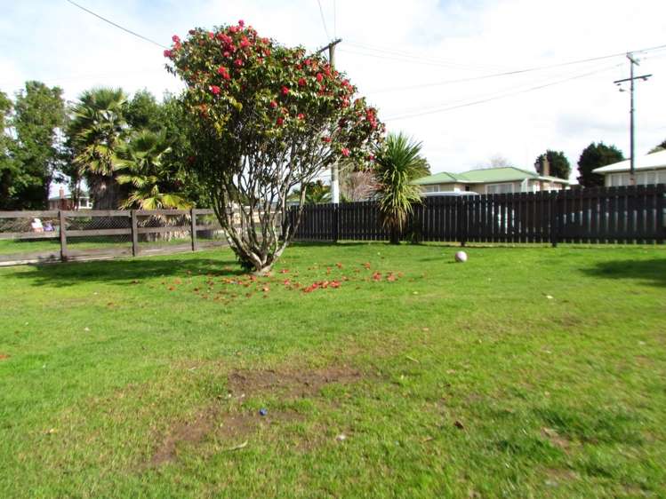 8 Surrey Street Manurewa_1