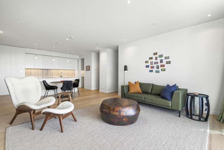 710/223A Green Lane West Epsom_7