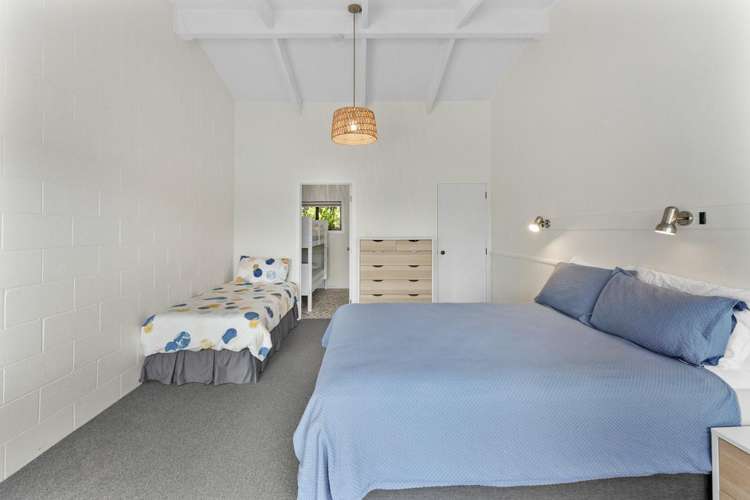 51 Wairau Road Oakura_13