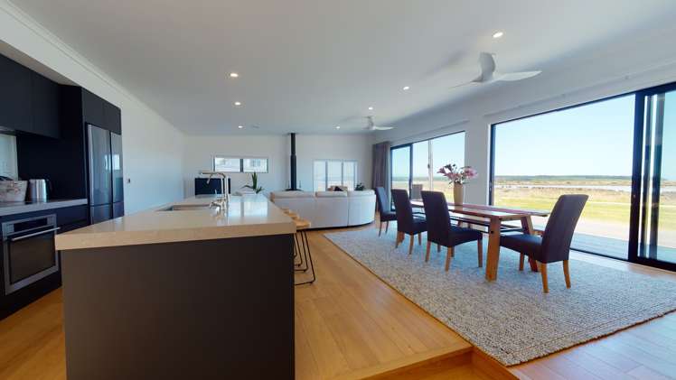 2 Carter Crescent Foxton Beach_6