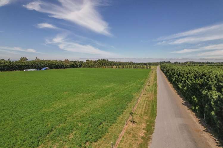 1657 and 1657a West Coast Road West Melton_5