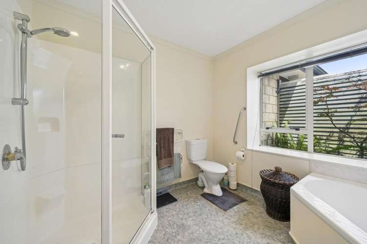 21 Kotuku Drive Paraparaumu Beach_17