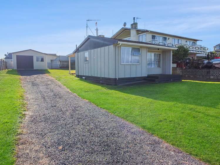 11 Chaffey Street Foxton Beach_1