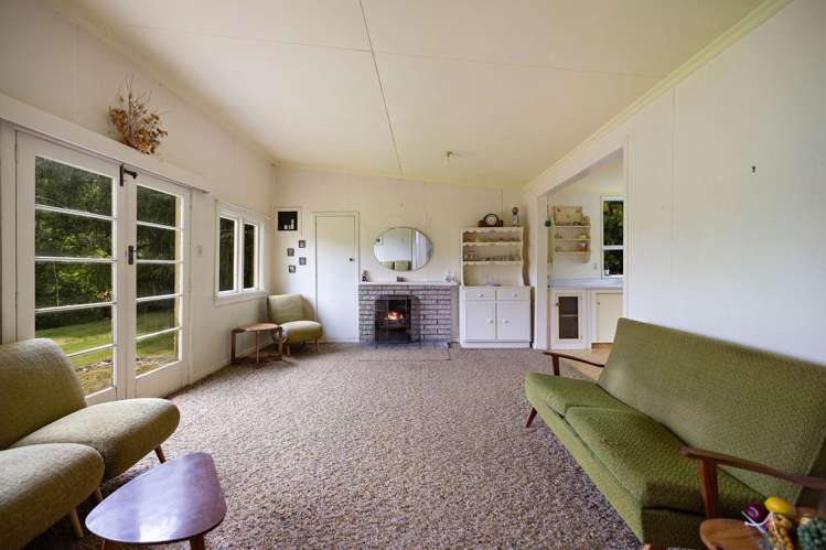 17 Whitechapel Road Arrow Junction_15