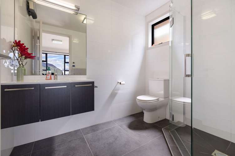 70 Wynyard Crescent Fernhill_9