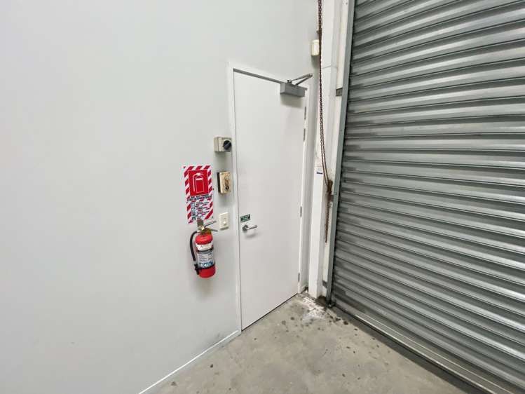 8/19 William Lewis Drive Sockburn_14