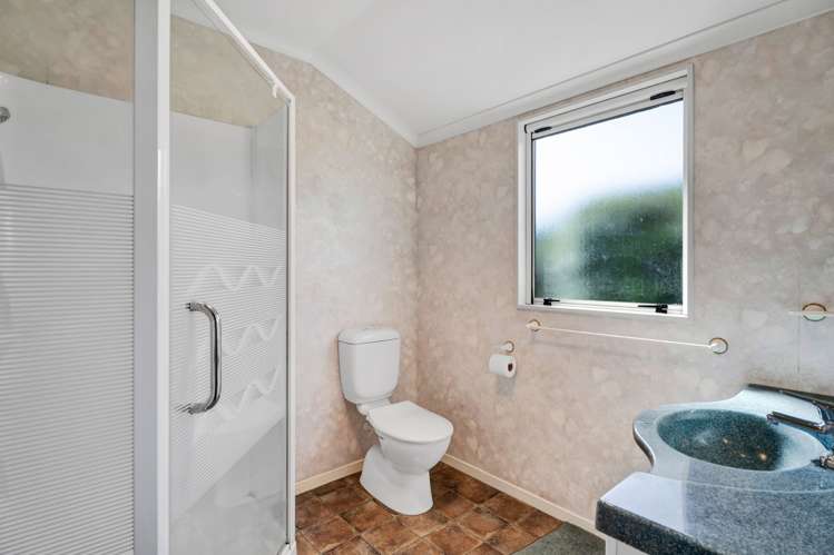 6 Saddle Row Welbourn_14