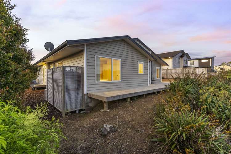 3 Eastreef Court Long Bay_33