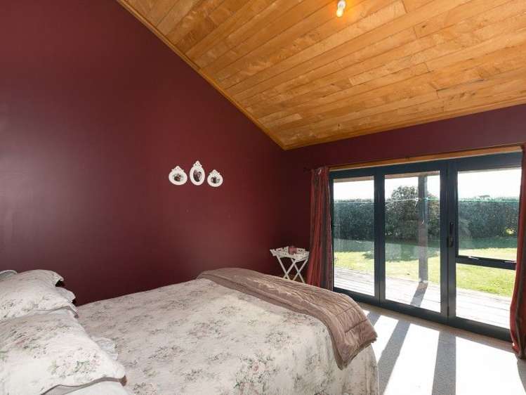 5881 Mountain Road Normanby_16