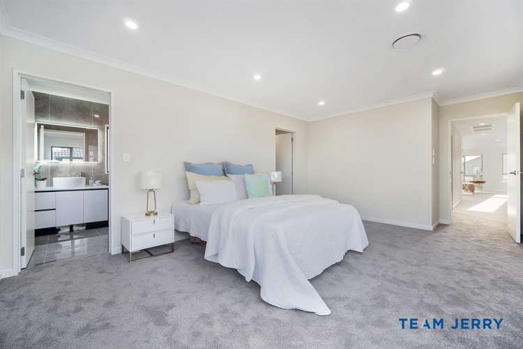 21 Knockanara Drive Flat Bush_23