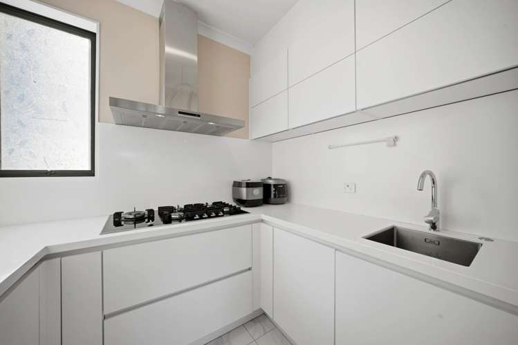 1A Churchill Road Murrays Bay_14