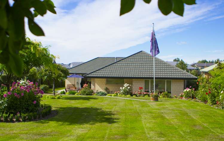 15 Kowhai Street Oxford_16