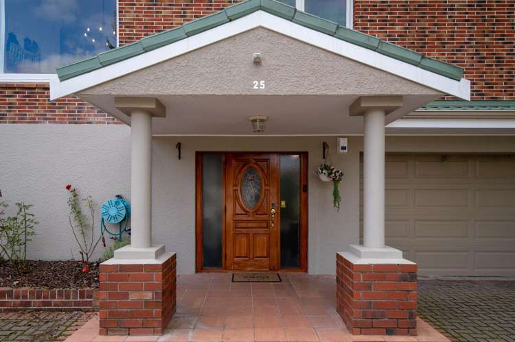 25 Moncur Drive Springfield_47