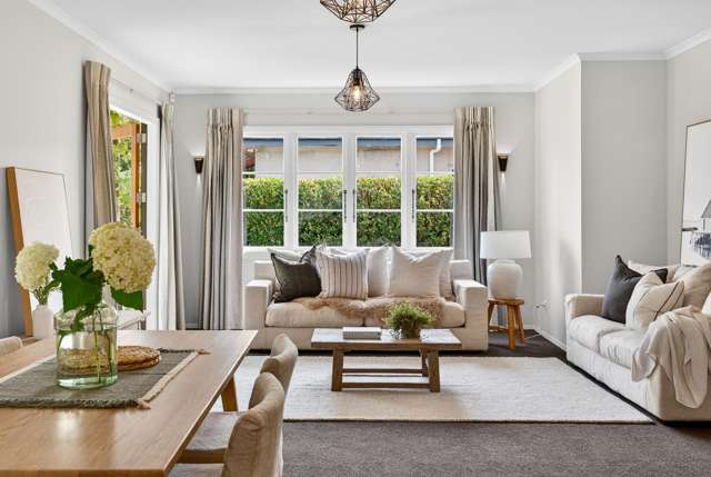 913 Lawrence Street Akina_2