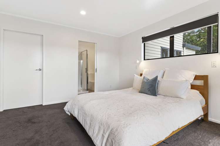 55 Paragon Avenue Beach Haven_18