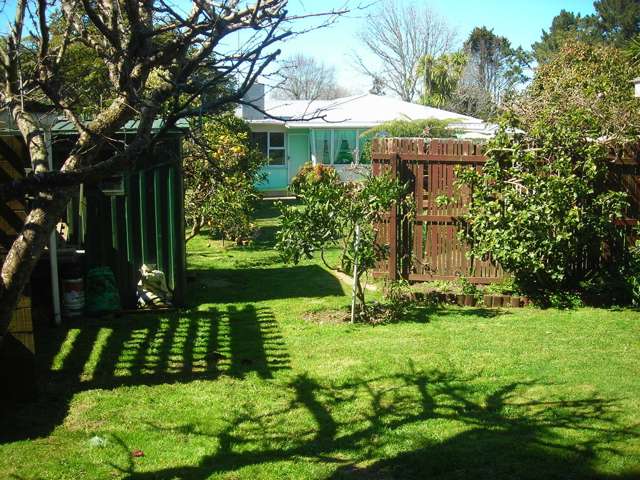 27 Karaka Street New Lynn_4